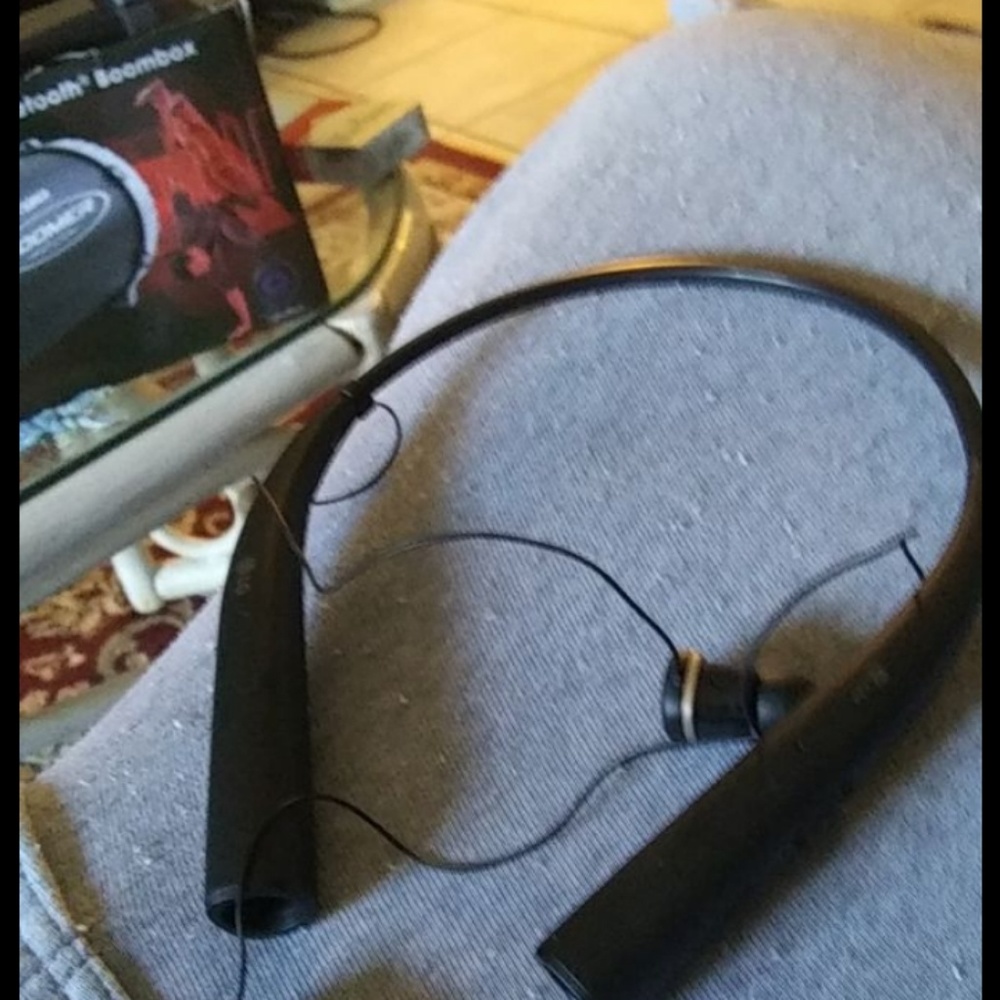 LG bluetooth perfect condition